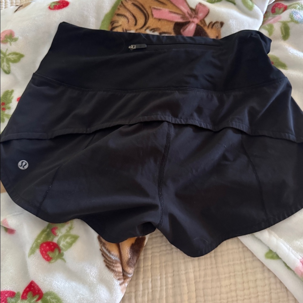 black lululemon speed up shorts